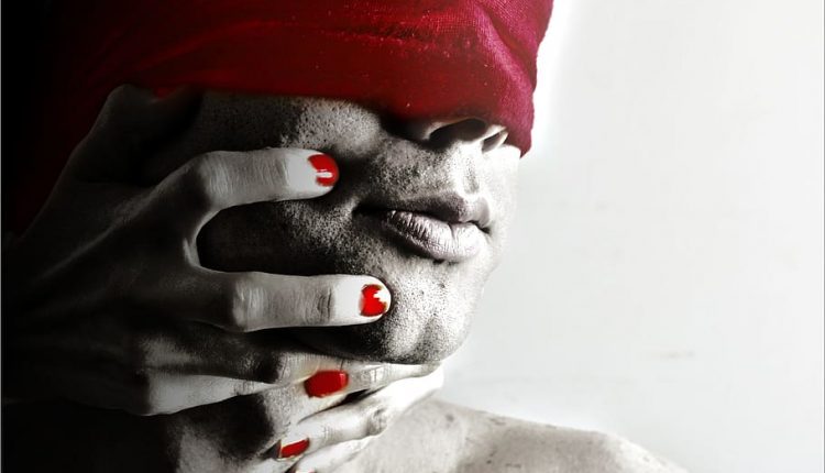 تحمل شکشت عشقی