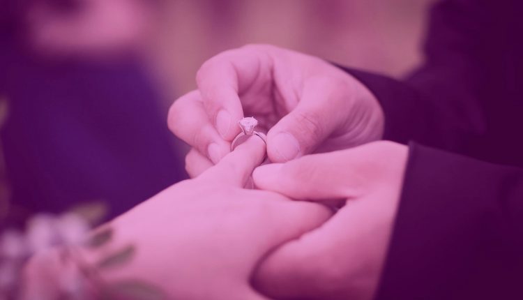 نمایش نامزدی در اینستاگرام