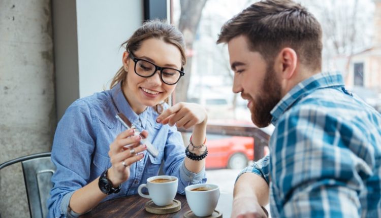 زبان بدن برای جذب پسر