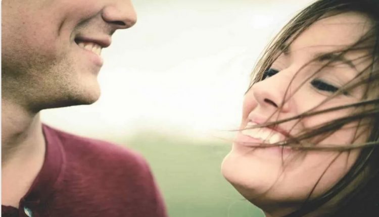 عاشق کردن با حرف زدن