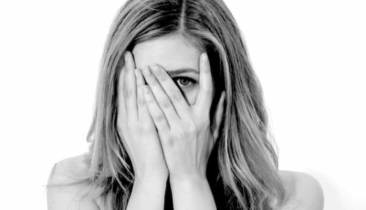 مقابله با عزت نفس پایین