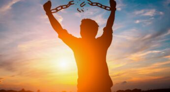 ۵ روش ساده برای آزاد شدن از بار رنجش تا بخشش و آرامش